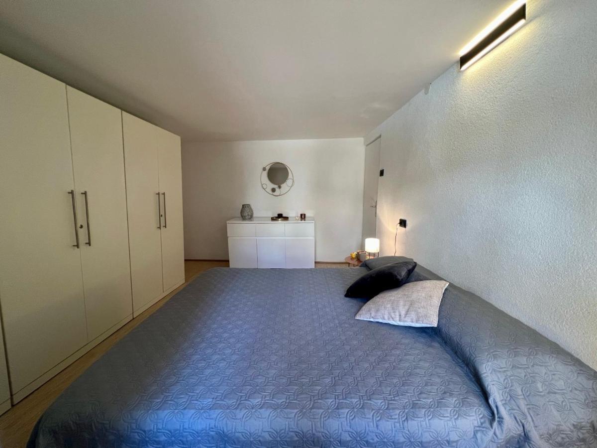 Apartment Eleni โรวีน ภายนอก รูปภาพ